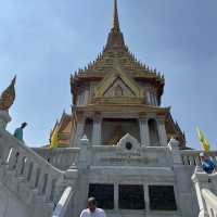 วัดไตรมิตรวิทยารามวรวิหาร • กรุงเทพมหานคร