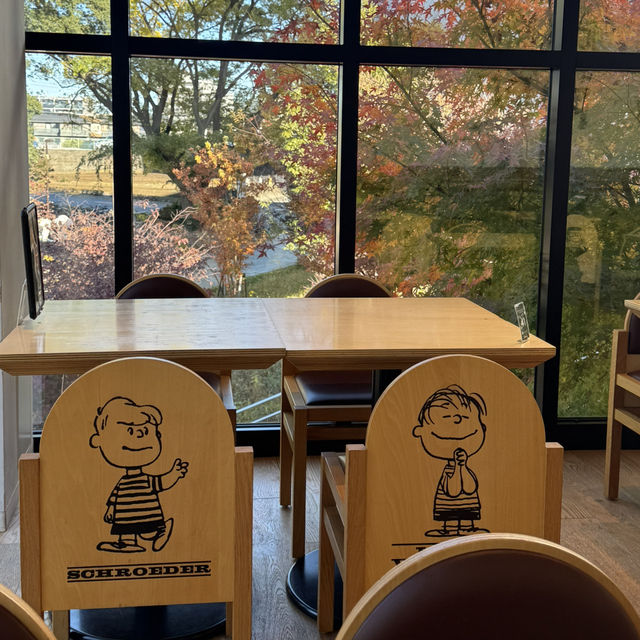冬限定メニューが可愛すぎる！スヌーピーカフェ