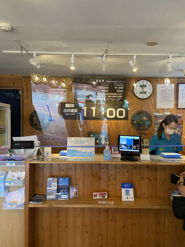 【北海道旅行】小樽運河クルーズで倉庫群を観て回る歴史観光
