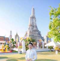 เริ่มต้นปีที่วัดอรุณ: เสริมสิริมงคลและความสุขใจ