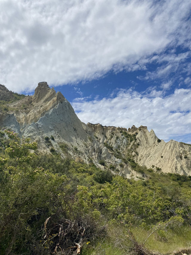 Clay Cliffs: A Geological Marvel of New Zealand’s South Island