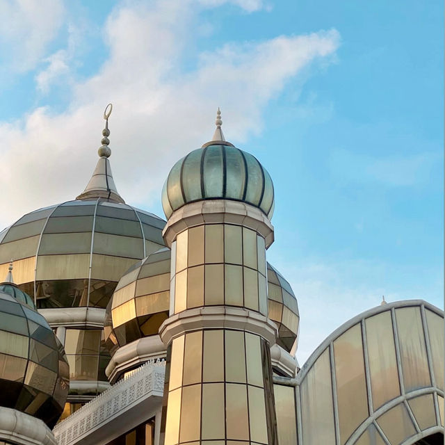 CRYSTAL MOSQUE TERENGGANU | WHERE TERENGGANU'S BEAUTY MEETS ARCHITECTURAL BRILLIANCE 