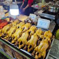 ชม ชิม ช้อป OTOP ชุมชน ที่ตลาดน้ำดอนหวาย 