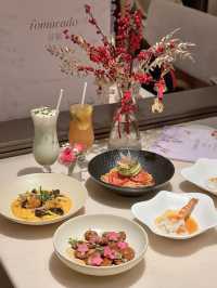銅鑼灣夢幻花花主題打卡餐廳🌺🌼🌷