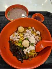 Cheap & Yummy Local Fishball Noodles at 85 Redhill