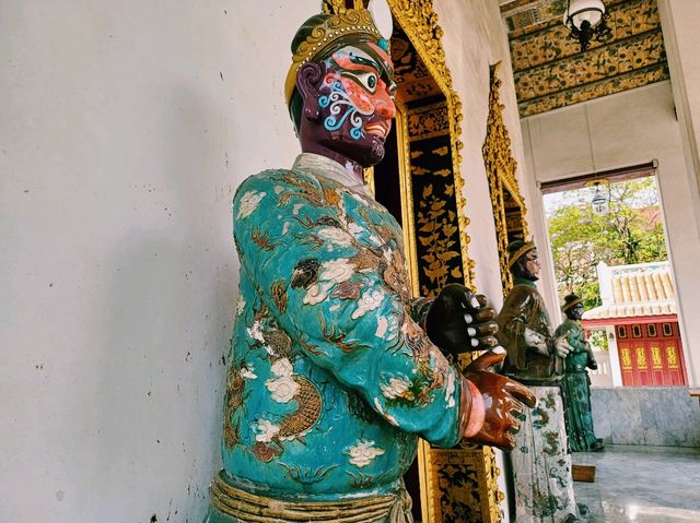 泰國曼谷市中心皇家古跡寺廟景點:Ratcha Orasaram Ratchaworawihan (Chom Thong)，適合拍照📸打卡