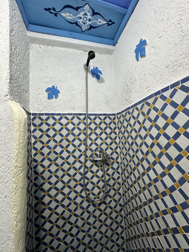 🇲🇦シャウエン　HOTEL MADRID