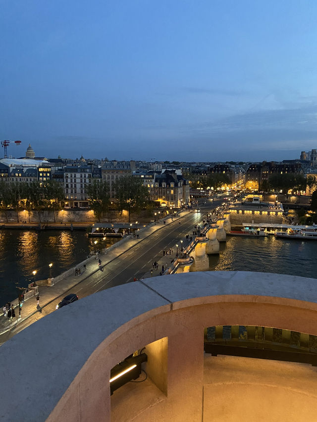 Paris 現代與古代的結合