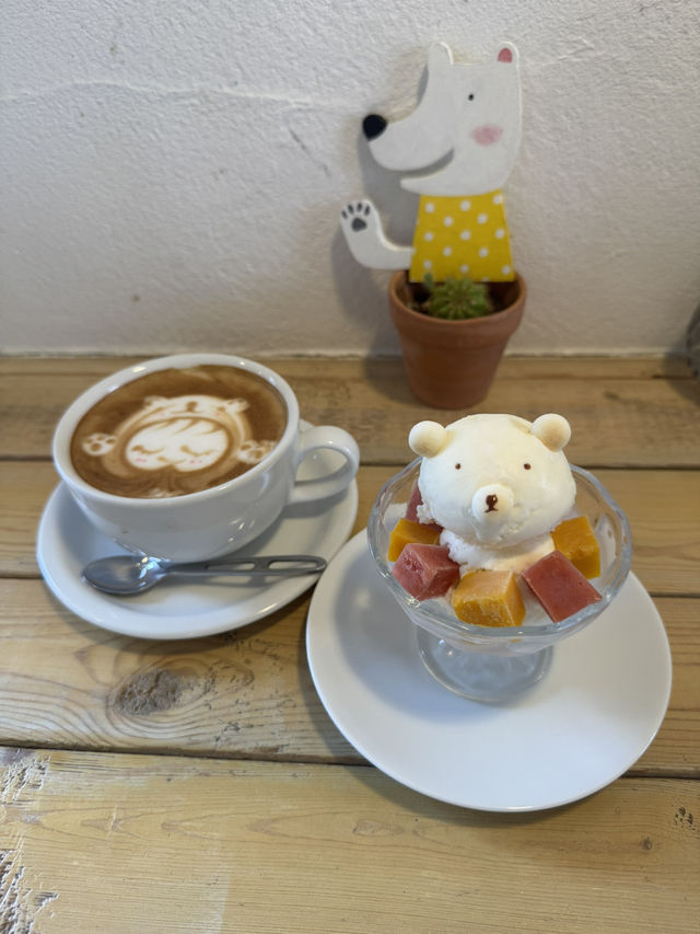 【日田観光】豆田町商店街にある可愛い白くまに会えるカフェ🐻‍❄️