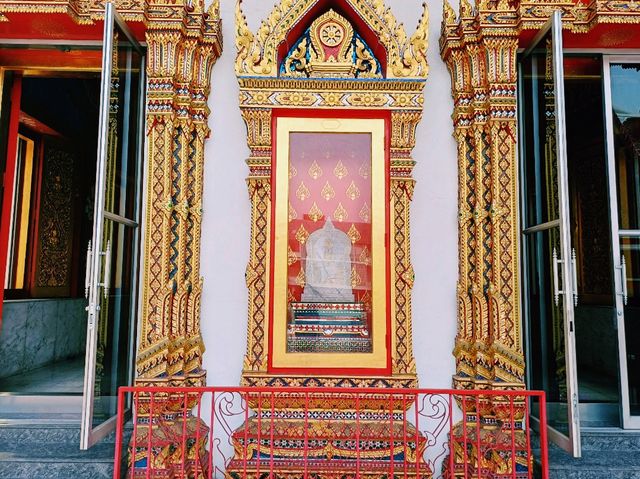 泰國曼谷市中心湄南河畔著名皇家寺廟景點：Wat Phlapphla Chai，適合打卡拍照📸冥想