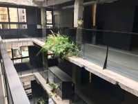 植光花園酒店，宛如廢墟斷垣裏、綠蕨滿室的設計旅店