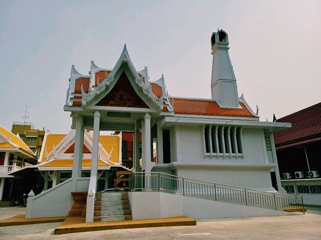 泰國曼谷湄南河畔老城區皇家古跡寺廟一日遊行程，祈福非常靈驗，適合祈福打卡拍照📸冥想