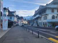 スイスの美しい小都市シュピーツ（Spiez）：トゥーン湖の絶景と水辺の魅力