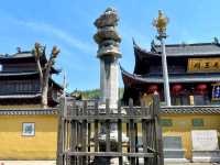 Huili Temple: Where History and Beauty Converge