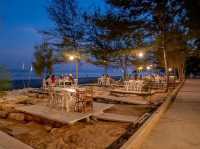 ที่พักติดทะเลมีสระว่ายน้ำหน้าห้อง SEA TIMEs at Pra