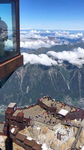 Spring in Switzerland: Chamonix-Mont-Blanc⛰️