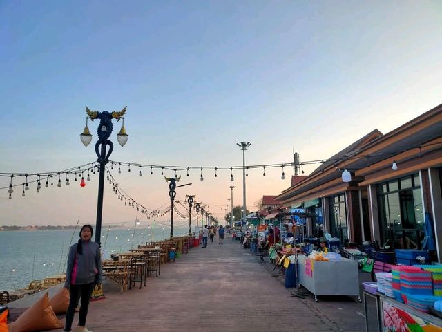 สะพานมิตรภาพไทยลาวแห่งที่สอง