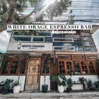 WHITE ORANGE ESPRESSO BAR 🪵