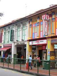 🌺Colorful Rhythms & Rich Flavors: Step into Little India, Singapore! 