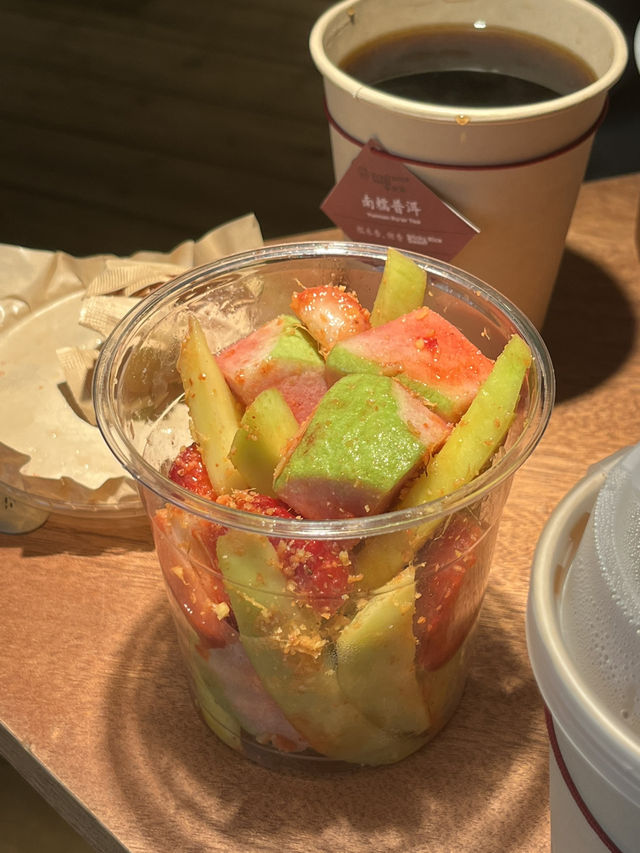 Shanghai | Must try tea house with cosy working vibe 