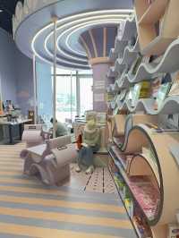ร้านหนังสือ เขาวงกต ณ เมืองเซินเจิ้น 