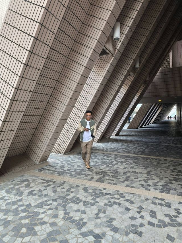 Hong Kong Cultural Centre 