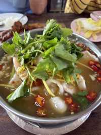 ร้านริมเขื่อนมินิ อาหารทะเลสด อร่อย ไม่แพง!!