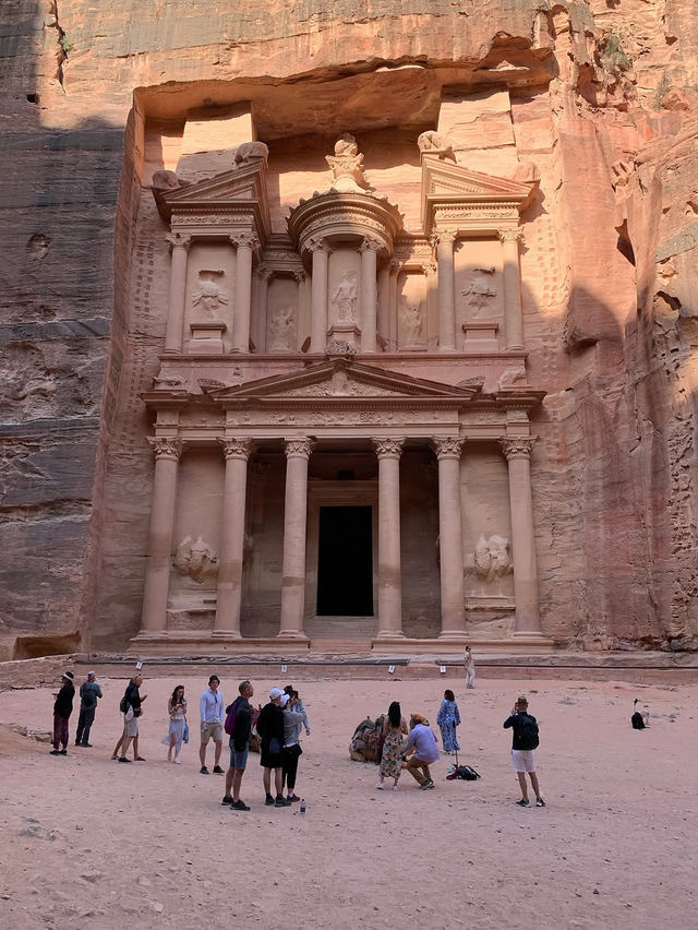 Lost Wonders of Petra: A Journey Through Time