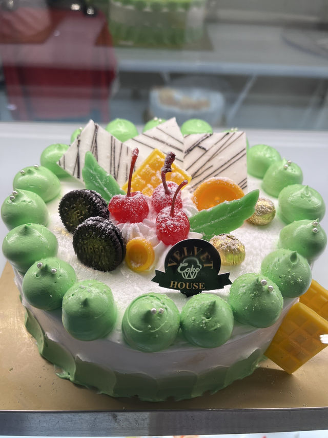 Velvet House Kuching: Your Go-To Bakery for Mother’s Day Treats