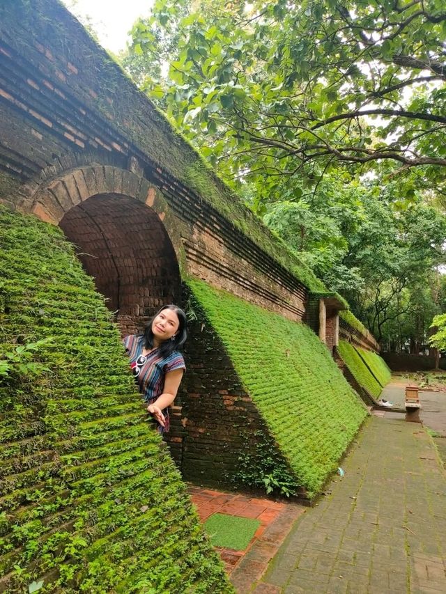 วัดอุโมงค์ สวนพุทธธรรม จังหวัดเชียงใหม่