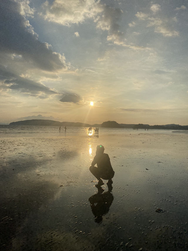 จุดชมวิวพระอาทิตย์ตก ชายหาดอ่าวนาง กระบี่