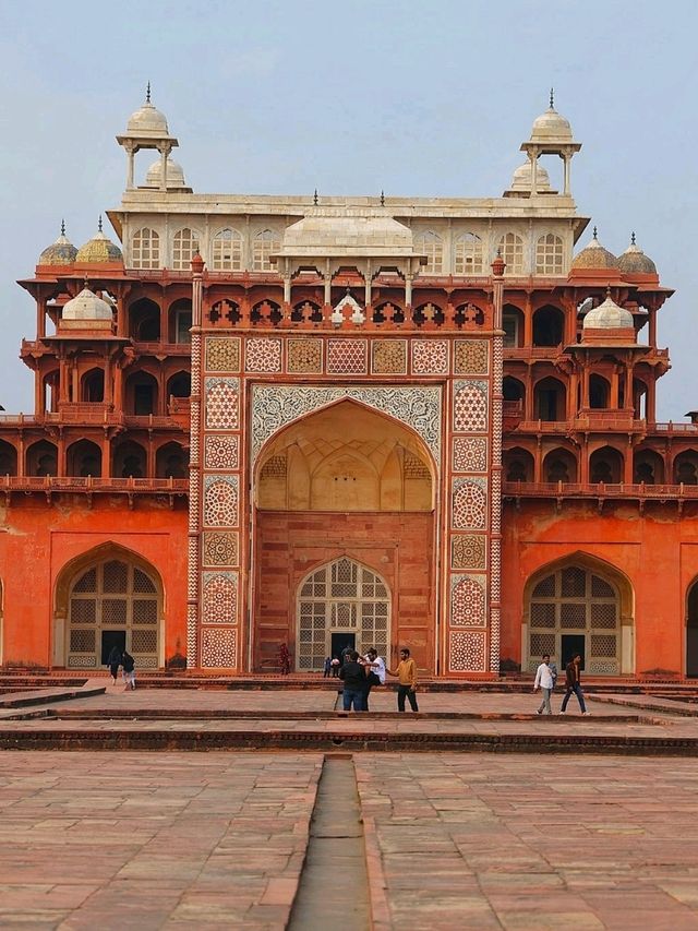 Exploring the Grandeur of Akbar’s Tomb – A Journey Through Time
