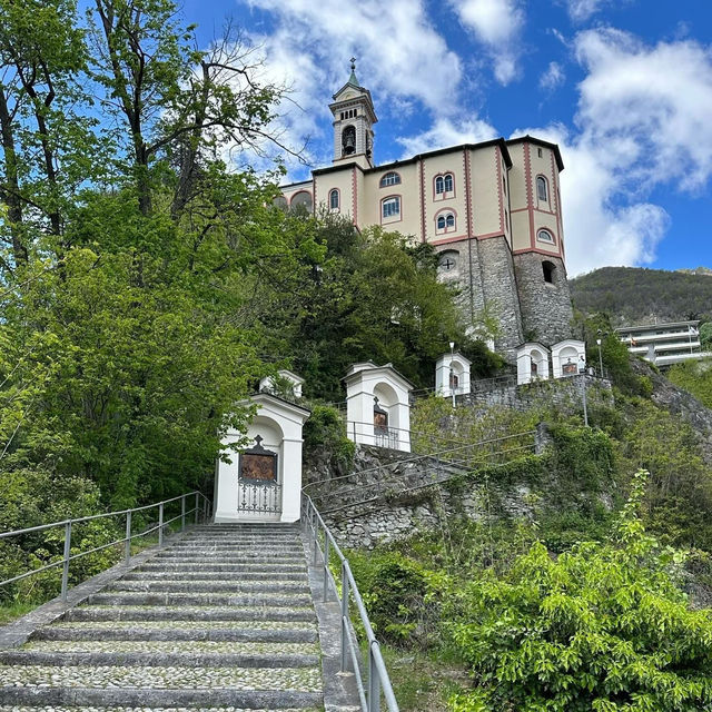 Weekend Escape to Ascona: Switzerland's Sunny Lakeside Paradise!** 🌞🌊  