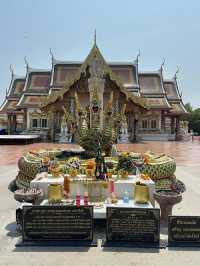 วัดคู่บ้านคู่เมืองสกลนคร