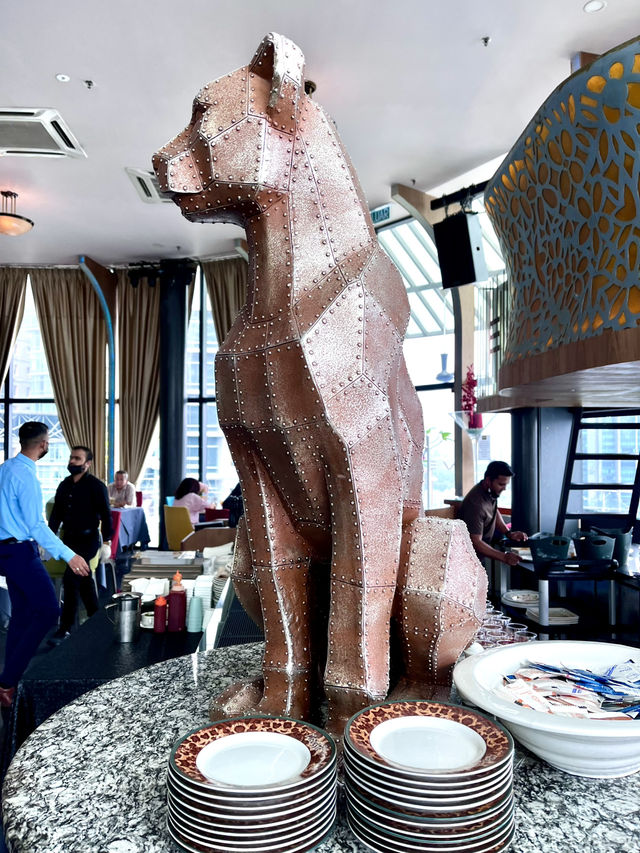“Skyline Sojourn: A 2-Day Kuala Lumpur Itinerary with Envi Skydining Delight” 