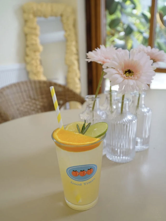 🥨☕ Son Brown Cafe — คาเฟ่น้ำตาลละมุนในย่านจุฬาฯ☀️