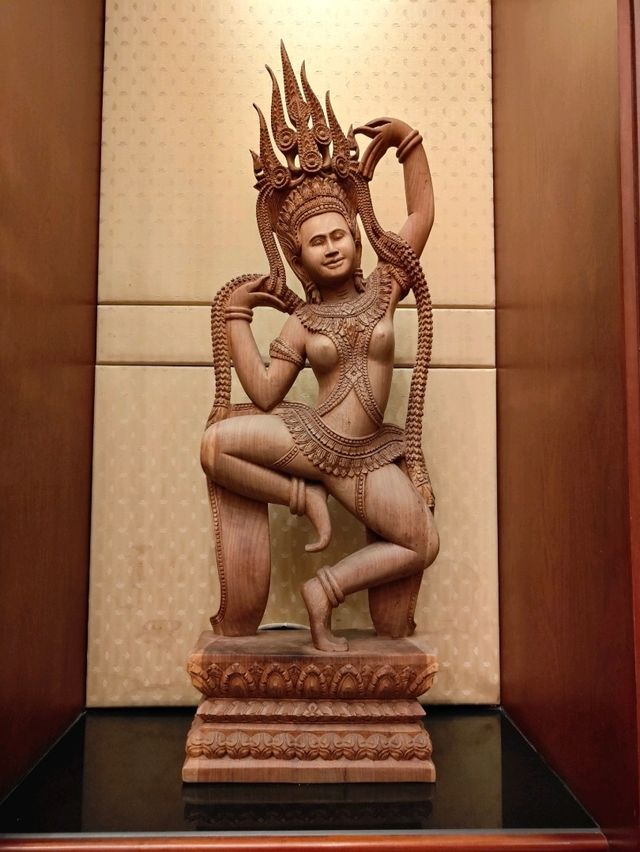 โรงแรมปริ๊นซ์พาเลซ มหานาค