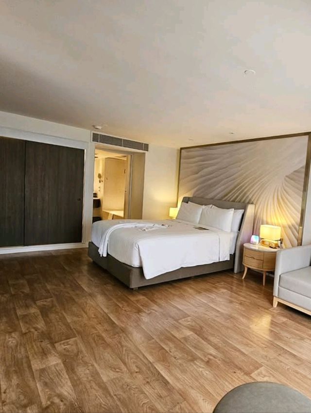🍫 Swiss Comfort Meets Thai Hospitality – Mövenpick Bangkok Experience 🏨🇹🇭