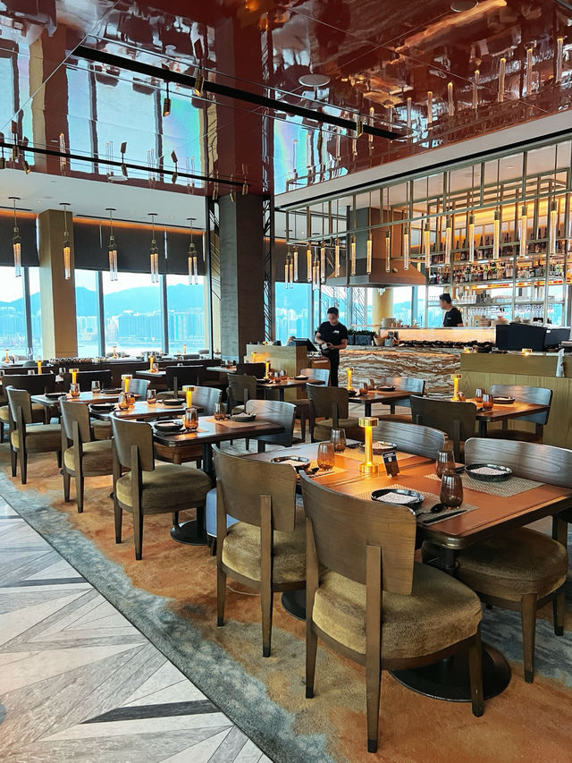 北角酒店頂層海景中西融合菜