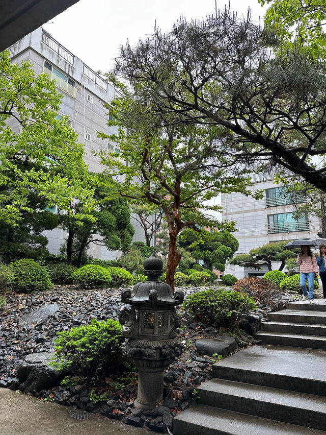 A Visit to Anthracite Cafe: Seoul’s Coffee Haven 🇰🇷☕️