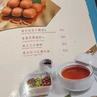 可以睇到維港靚景嘅四川菜餐廳🍽️