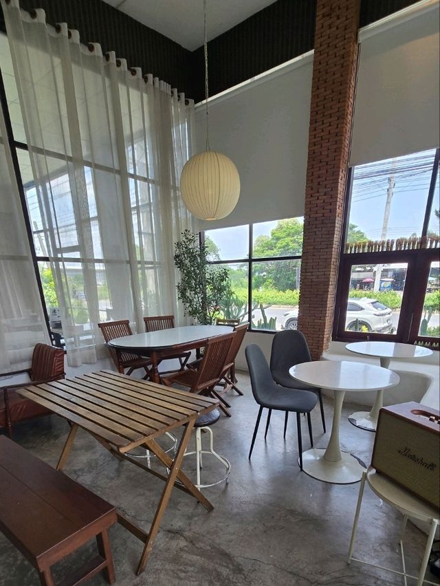 Flourist Cafe ชาเขียวดีๆ ขนมดีๆ ของดีสามโคก
