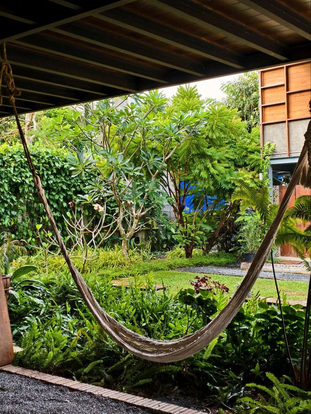 คาเฟ่ลับในจันทนิมิต "เรือนเล็ก"