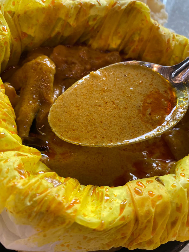 Port Dickson Must-Eat: The Famous Lucky King Bun 👑