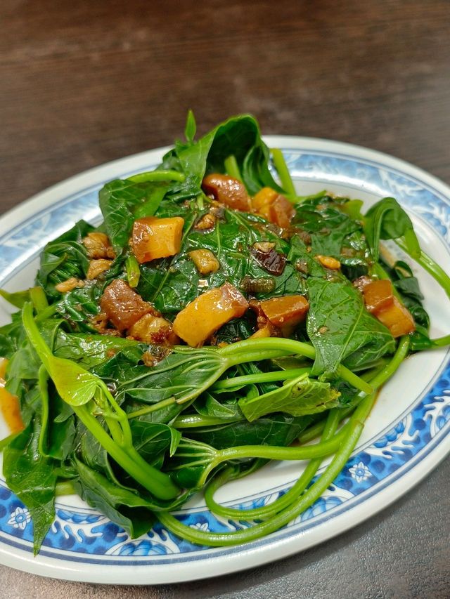 新莊美食，龍安羊肉羹蚵仔煎