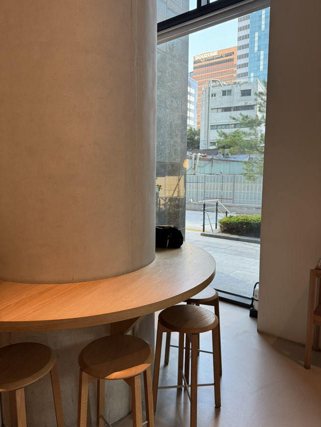 韓国/ソウル【光化門】コーヒーが有名なカフェ