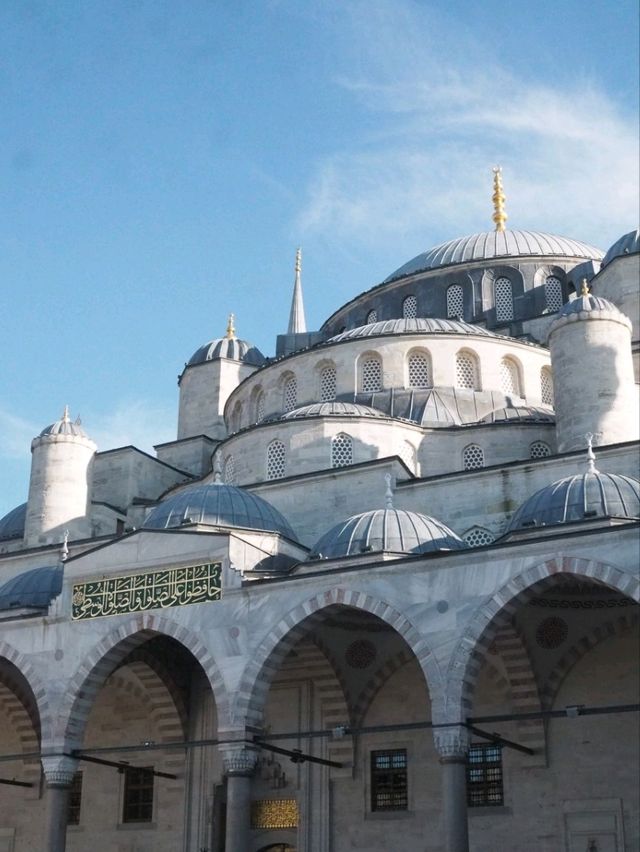 【必見👀圧巻の装飾】トルコ🇹🇷イスタンブールのブルーモスク