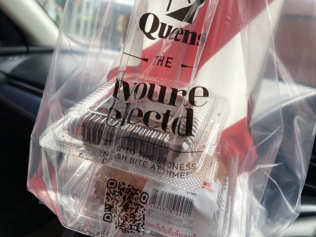 ‘Queens‘ จุดแวะพักซื้อของฝากทานอาหารเช้า เชียงใหม่