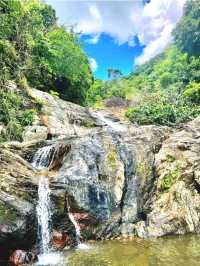 Na Muang Falls Escape