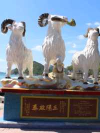 Tin Hau and Kwun Yum Statues.